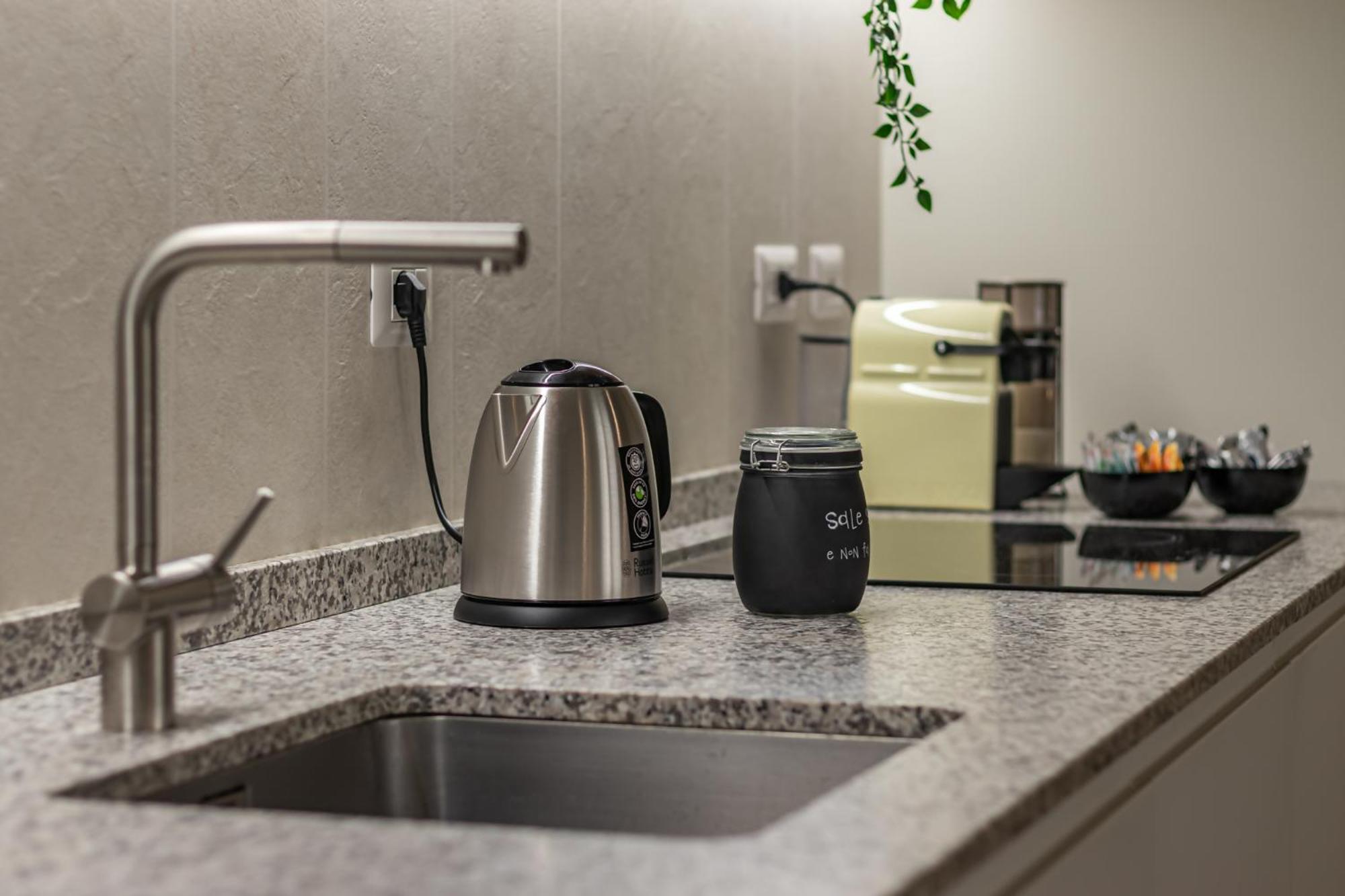Free Parking Sweet Rhome Luxury Ac Apartment Rom
